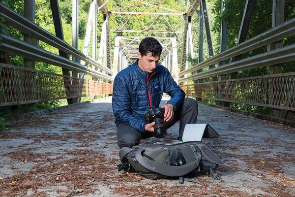 Lowepro Flipside Trek BP 250 AW  grau