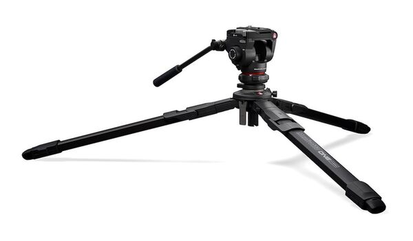 Manfrotto One Alu Stativ 500X Fluid-Kopf 