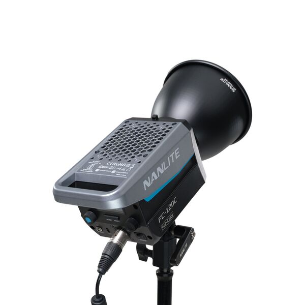 Nanlite FC-120C Full-Color Reportage- und Studio-Scheinwerfer. Mit RGBW-LED 