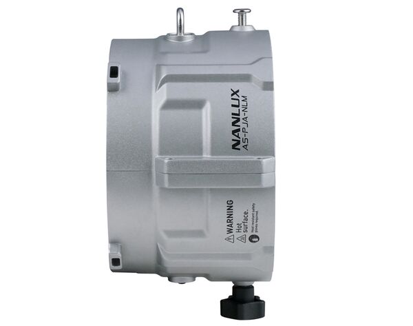 Nanlux AS-PJA-NLM Befestigungsadapter mit asphärischer Linse und NLM-Bajonettanschluss zur Befestigung von Projektionsvorsätzen von Drittanbietern. Für Evoke 