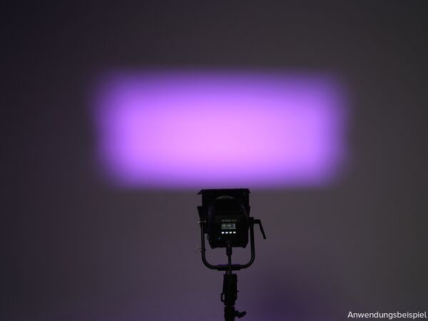 Nanlux BD-NLM Lichtklappenvorsatz mit vier Lichtklappen und NLM-Bajonettanschluss. Für Evoke 900C/1200/1200B/2400B. 