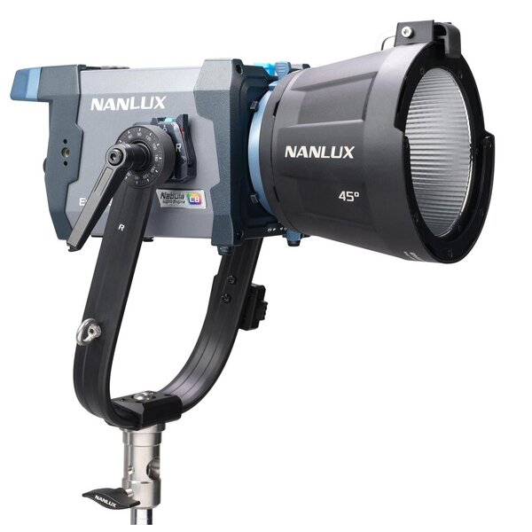 Nanlux Evoke 150C Full-Color LED-Reportage- und Studio-Scheinwerfer 