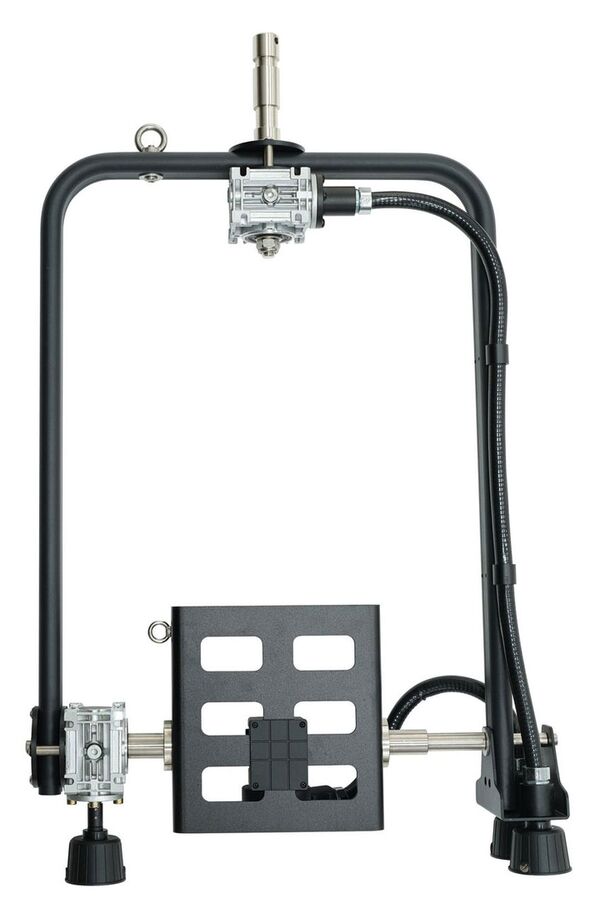 Nanlux YK-EV1200-PO Montagebügel für Fresnel-Vorsatz FL-35 mit montiertem Evoke-Scheinwerfer (900C/1200/1200B). Stangen-Fernbedienung möglich. 