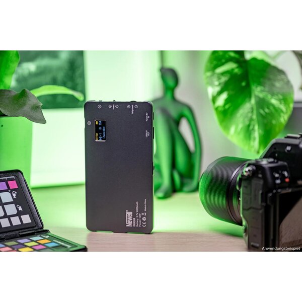 Newell Rangha RGB-W LED Set inkl. Diffusor und Stativ 