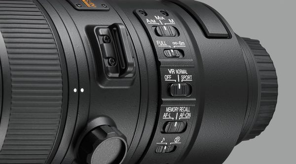 Nikon AF-S Nikkor E 180-400mm f/4,0 TC1.4 FL ED VR  Nikon FX