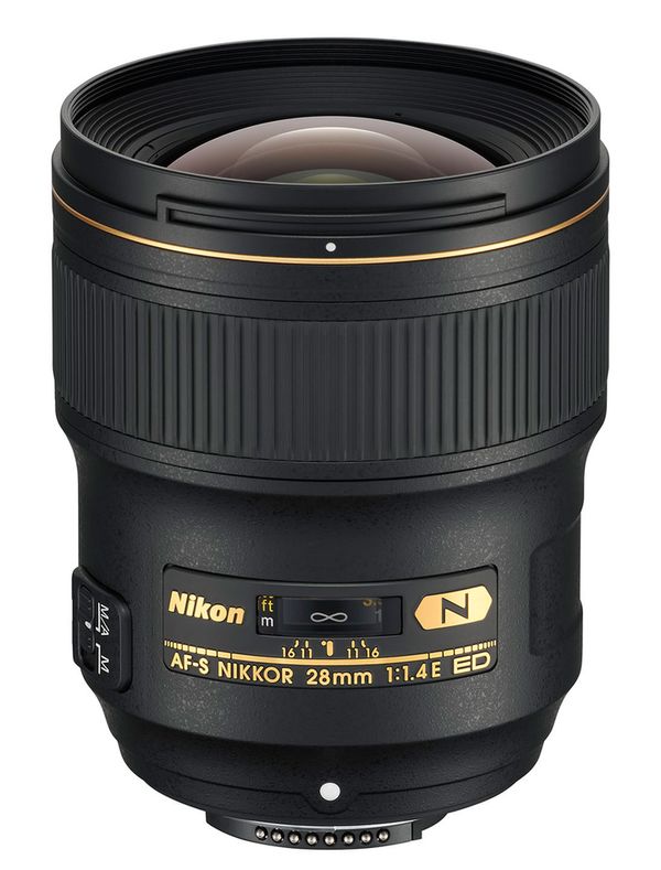 Nikon AF-S Nikkor E 28mm f/1,4 ED  Nikon FX