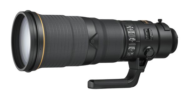 Nikon AF-S Nikkor 500mm f/4,0 FL ED VR  Nikon FX