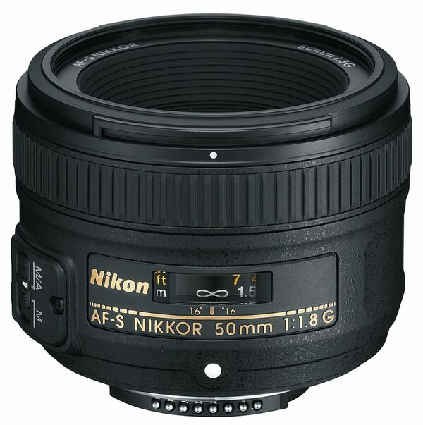 Nikon AF-S Nikkor 50mm f/1,8 G  Nikon FX