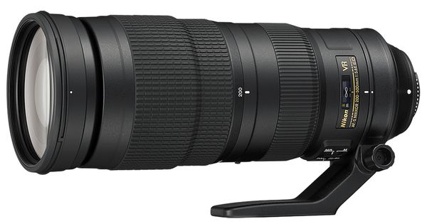 Nikon AF-S Nikkor E 200-500mm f/5,6 ED VR  Nikon FX