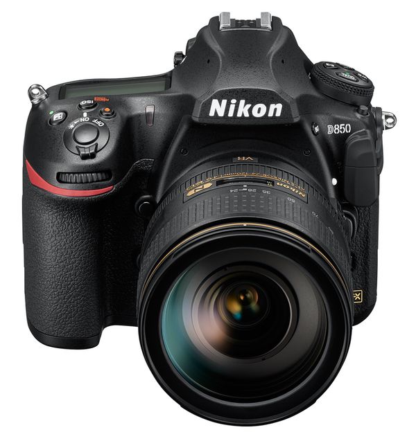 Nikon D850 + AF-S Nikkor 24-120mm f/4,0 ED VR 