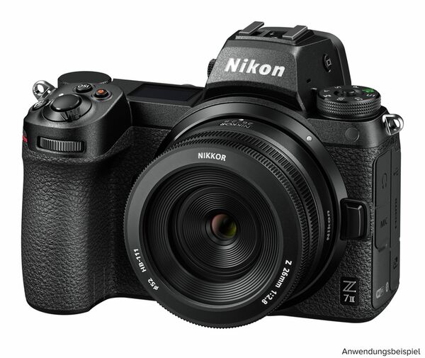 Nikon Nikkor Z 26mm f/2,8  Nikon Z