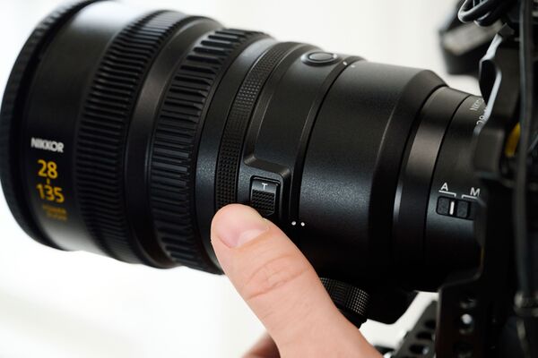 Nikon NIKKOR Z 28-135mm f/4,0 PZ  Nikon Z