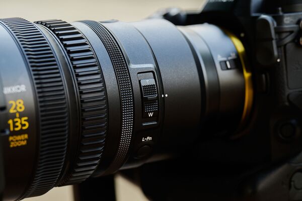 Nikon NIKKOR Z 28-135mm f/4,0 PZ  Nikon Z