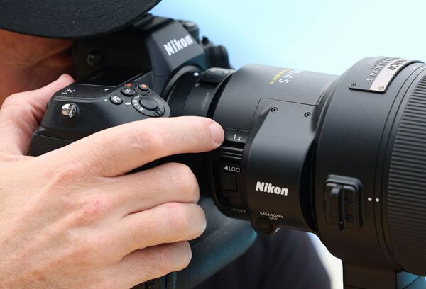 Nikon Nikkor Z 600mm f/4,0 TC VR S  Nikon Z
