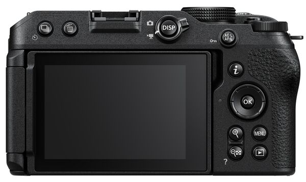 Nikon Z30 + DX 18-140mm  f/3.5-6.3 VR 