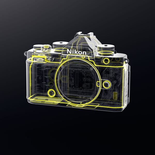 Nikon Z f + Nikkor Z 24-70mm f/4,0 S  schwarz