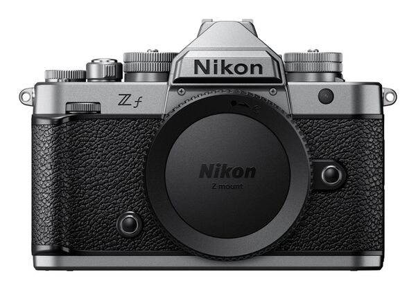 Nikon Z f + Promo Case  silber