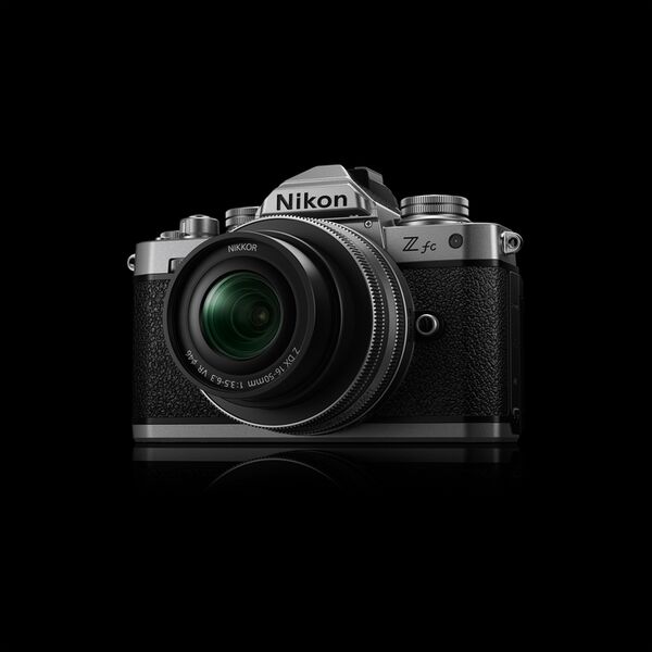 Nikon Z fc + DX 16-50mm f/3,5-6,3 VR  Silver Edition 