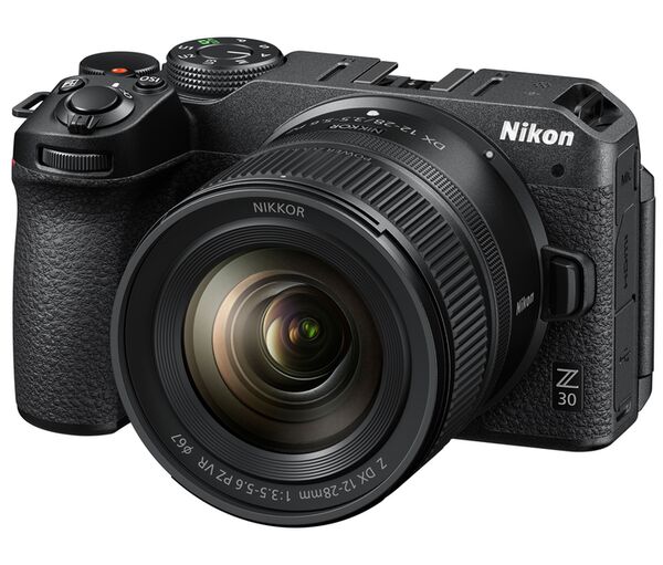 Nikon Z30 + DX 12-28mm f/3,5-5,6 PZ VR 