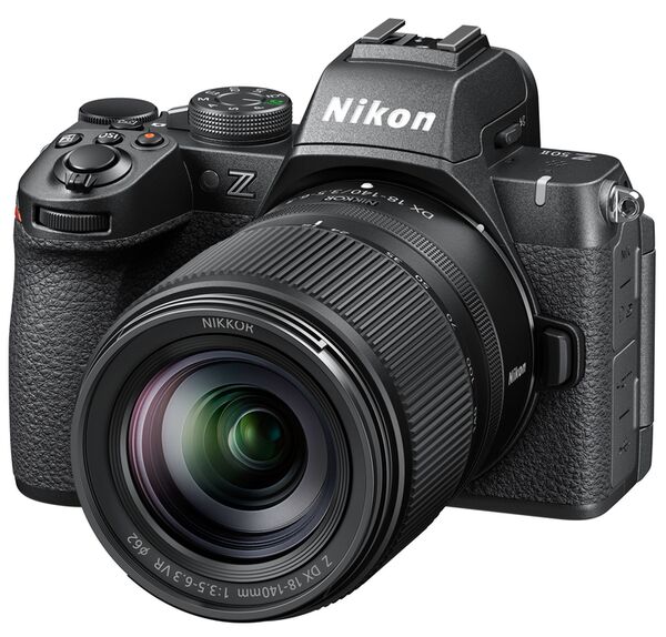 Nikon Z50 II + DX 18-140 VR 