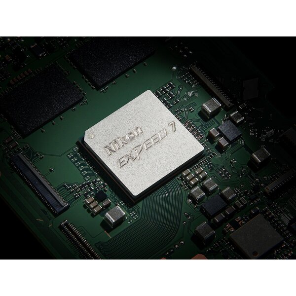 Nikon Z6 III + Nikkor Z 24-120mm f/4,0 S Retourenware 