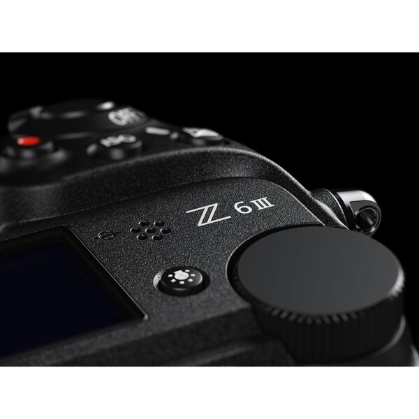 Nikon Z6 III + Nikkor Z 24-120mm f/4,0 S Retourenware 