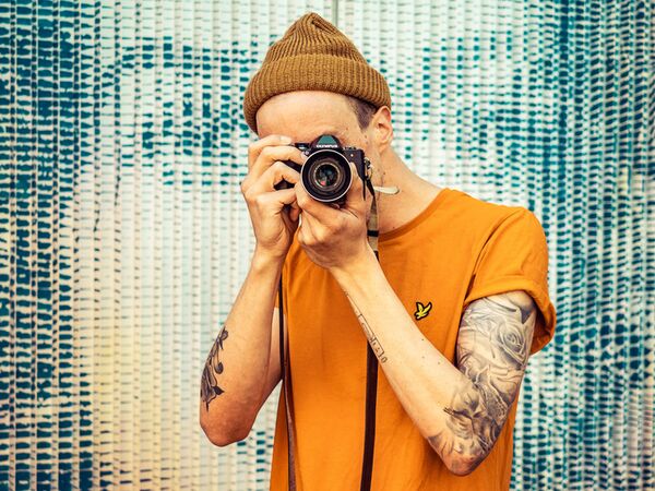 Olympus OM-D E-M10 Mark IV Pancake Kit  Micro Four Thirds schwarz