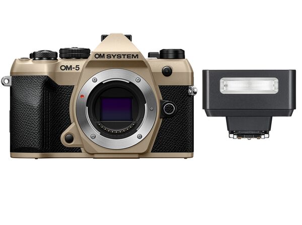 OM SYSTEM OM-5 II + Godox iT20  sand-beige