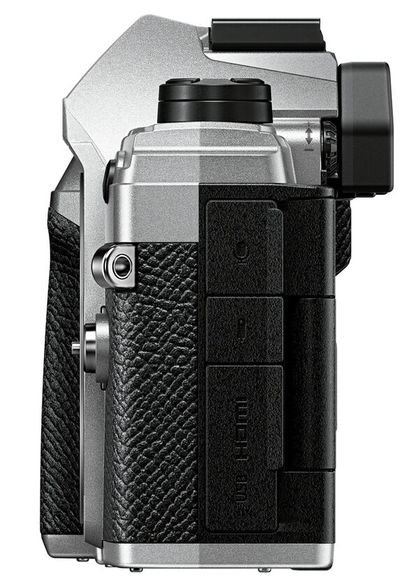 OM SYSTEM OM-5 + M.Zuiko AF 12-45mm f/4 Pro ED - Retourenware -  silber