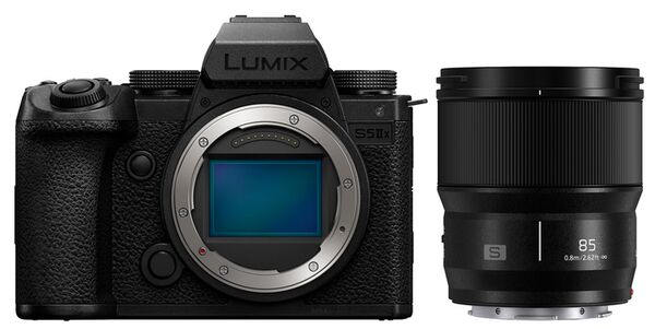 Panasonic Lumix DC-S5IIx + S 85mm f/1,8 