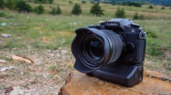 Panasonic Lumix DMC-G81 + 12-60mm f/3,5-5,6 G Vario Asph. OIS  schwarz