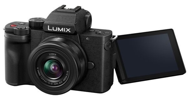 Panasonic Lumix DC-G100D + AF 12-32mm f/3,5-5,6 asph. 
