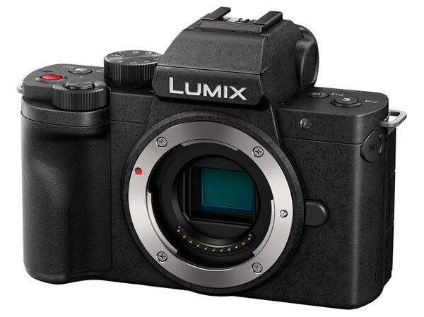 Panasonic Lumix DC-G100D + AF 12-32mm f/3,5-5,6 asph. 