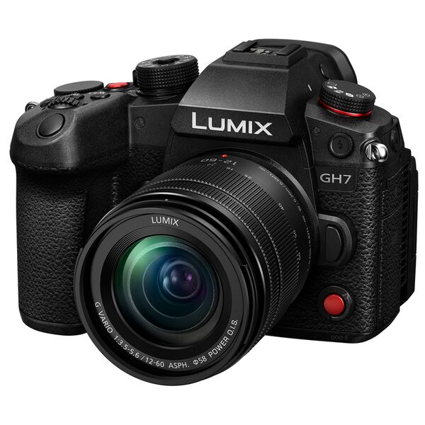Panasonic Lumix DC-GH7 + AF 12-60mm f/3,5-5,6 G Vario Asph. OIS 