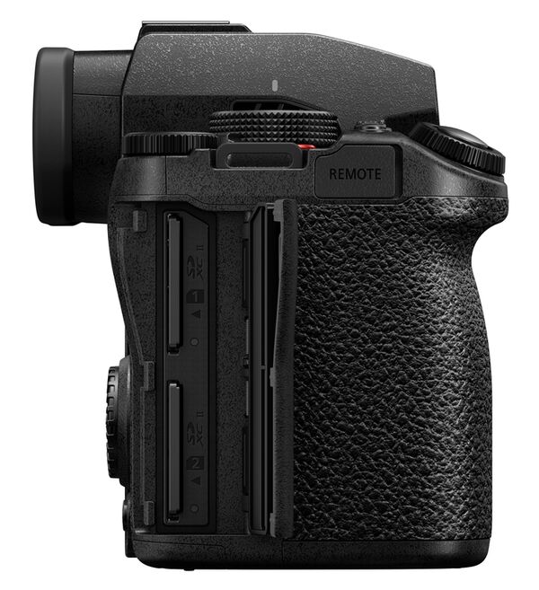 Panasonic Lumix DC-S5IIx + S 24-105mm f/4.0 Makro OIS 