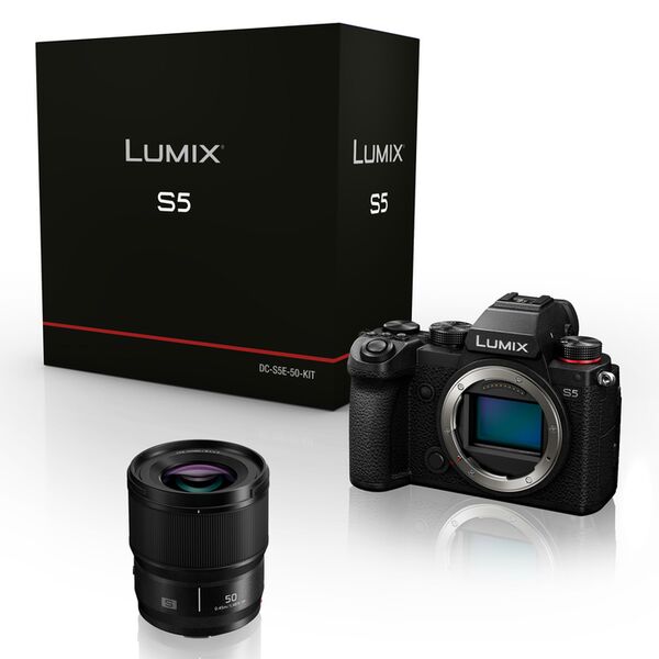 Panasonic Lumix DC-S5 + Lumix S 50mm f/1,8 