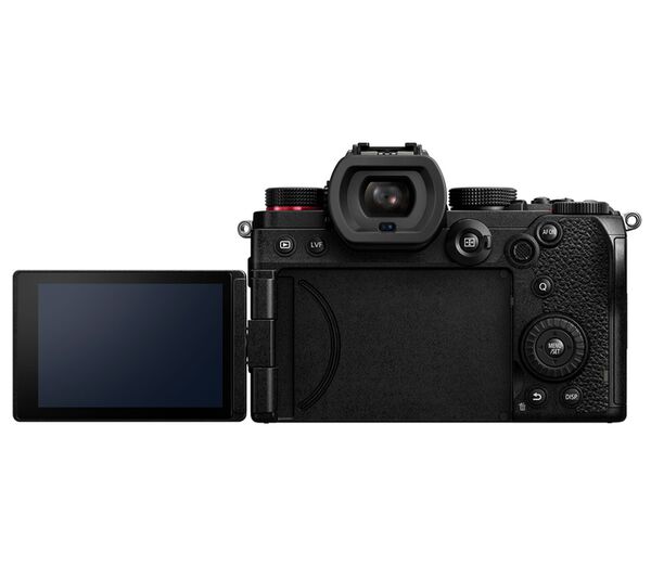 Panasonic Lumix DC-S5D + 28-200mm f/4-7.1 MAKRO O.I.S 