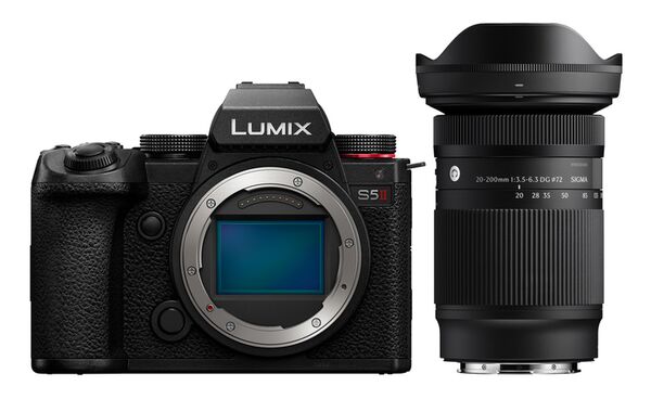Panasonic Lumix DC-S5II + Sigma AF 20-200mm F3.5-6.3 DG Contemporary 