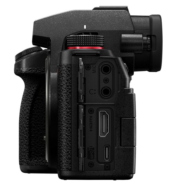 Panasonic Lumix DC-S5II 