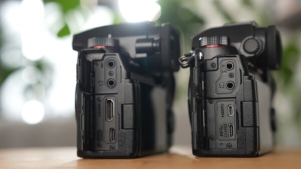 Panasonic Lumix DC-S5II 