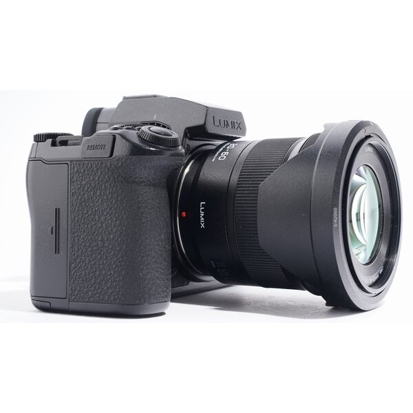 Panasonic Lumix DC-S5IIx +  Lumix S 20-60mm f/3.5-5.6 - Second Hand - 