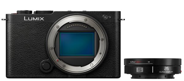 Panasonic Lumix DC-S9 + Lumix S 26mm f/8.0  schwarz