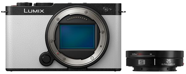 Panasonic Lumix DC-S9 + Lumix S 26mm f/8.0  smokey white