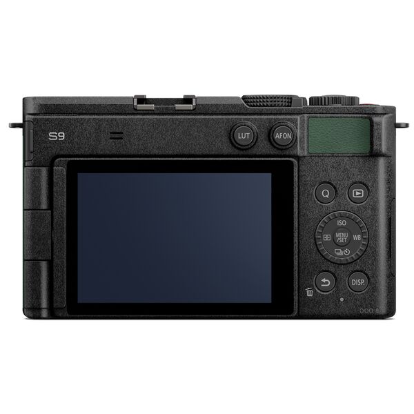 Panasonic Lumix DC-S9 + S 18-40mm f/4.5-6.3  Olive