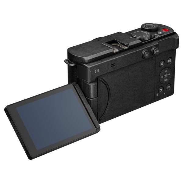 Panasonic Lumix DC-S9 + S 18-40mm f/4.5-6.3  schwarz