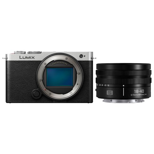 Panasonic Lumix DC-S9 + S 18-40mm f/4.5-6.3  silber/schwarz