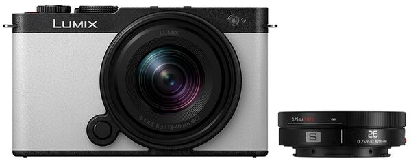 Panasonic Lumix DC-S9 + S 18-40mm + S 26mm f/8.0  smokey white