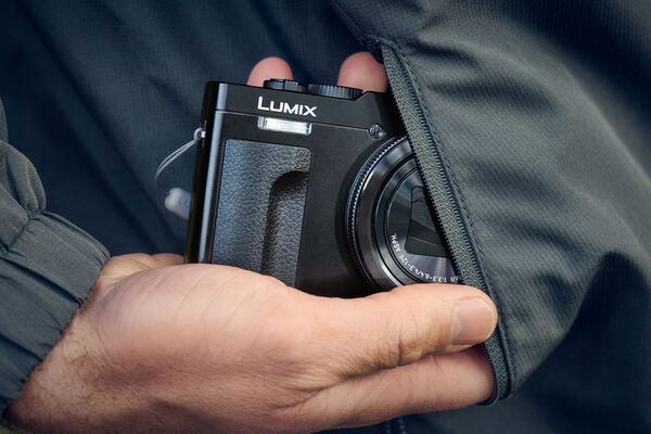 Panasonic Lumix DMC-TZ99 - Demoware mit leichten Gebrauchsspuren 