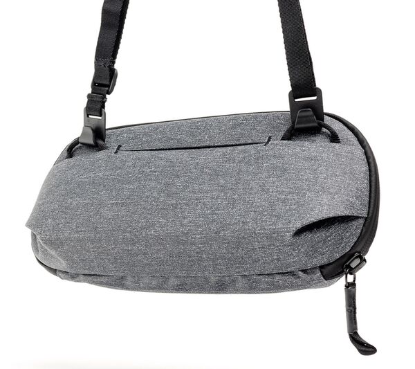 Peak Design Tech Pouch Small  dunkelgrau