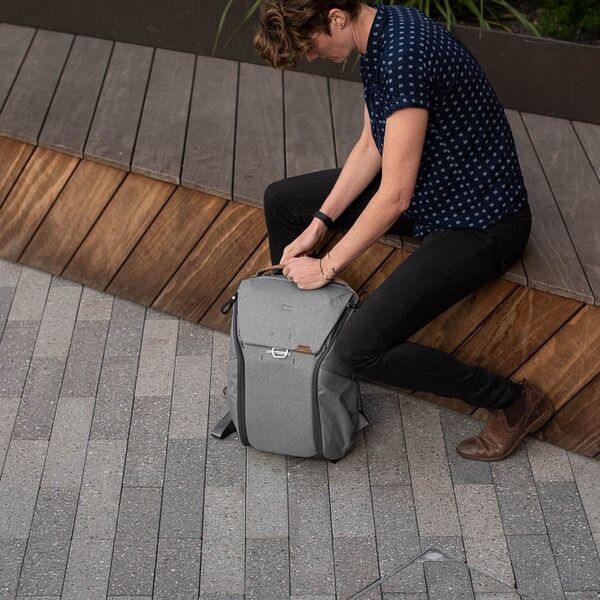 Peak Design Everyday Backpack V2  hellgrau 20L
